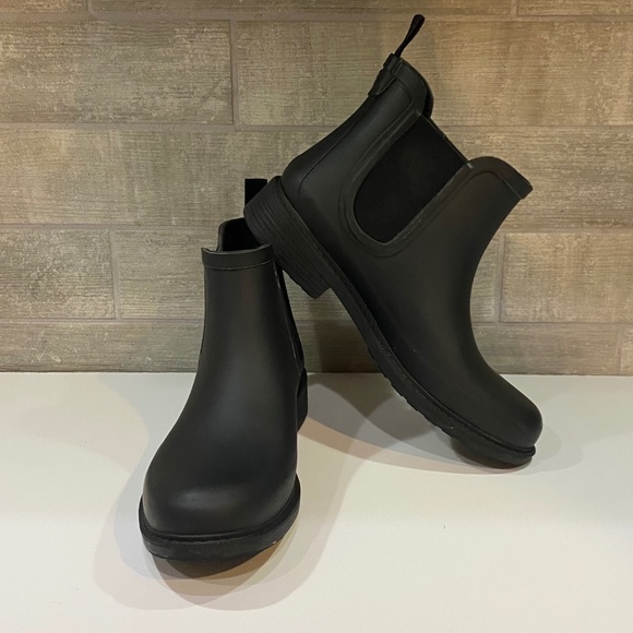 Madewell Chelsea Black Slip On Ankle Rubber Rain Boots Size 8 - Picture 2 of 13